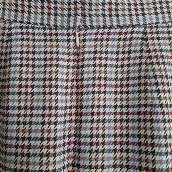 TALBOTS Classic Houndstooth Knee Length Pencil Skirt Sz 10 Flawed - Picture 11 of 13